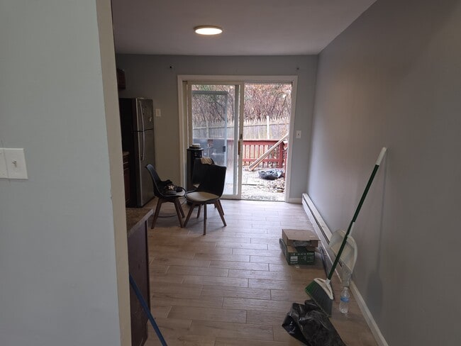 Building Photo - 25 Laurel Trl