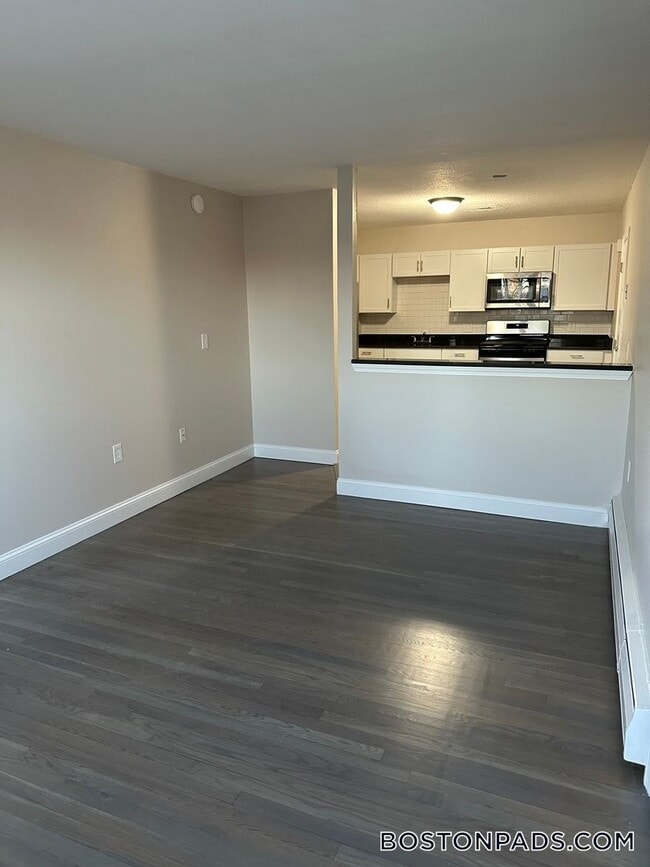 Building Photo - 18 Waugh St