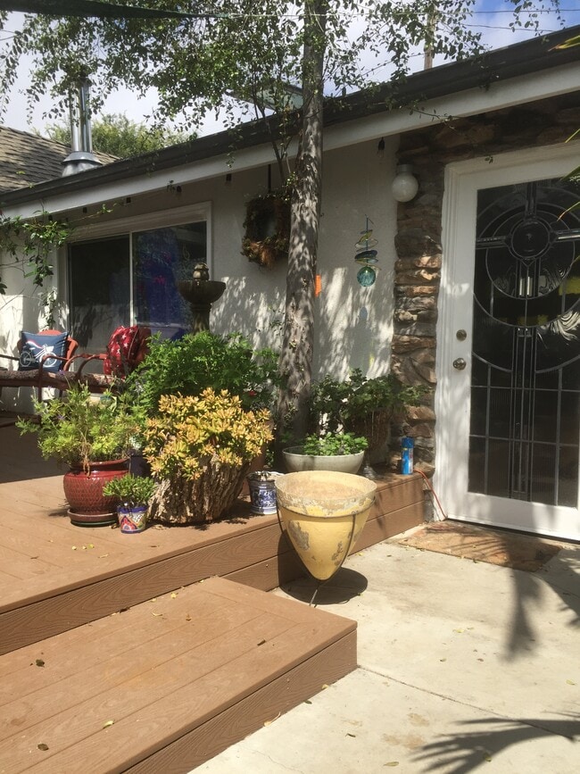 Raised deck patio with entrance to studio and office - 1034 Amoroso Pl