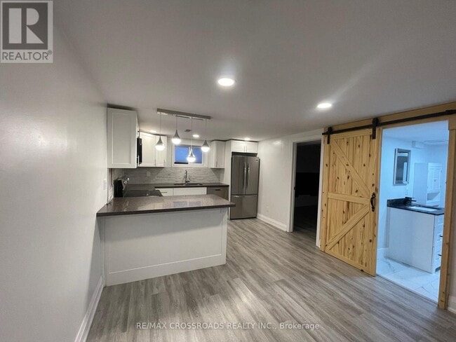 Building Photo - 493 Upper Gage Ave