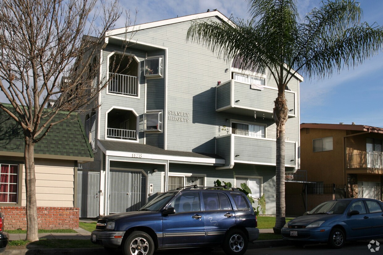 Building Photo - 1128 Stanley Ave