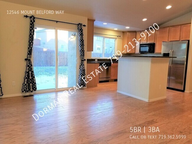 Building Photo - Beautiful 5 bedroom, Meridian Ranch subdiv...