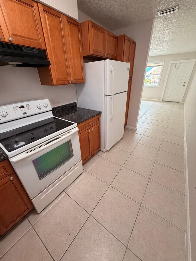 Foto del edificio - 1618 W 26th Ct