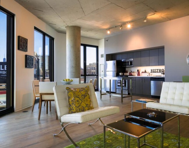 Foto del edificio - 1626 W Division St