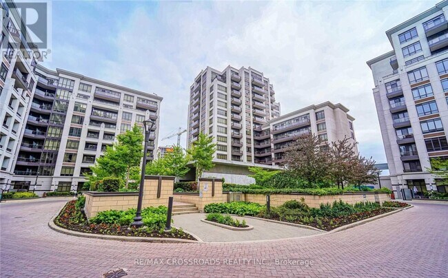 Building Photo - 99-599 S Town Centre Blvd