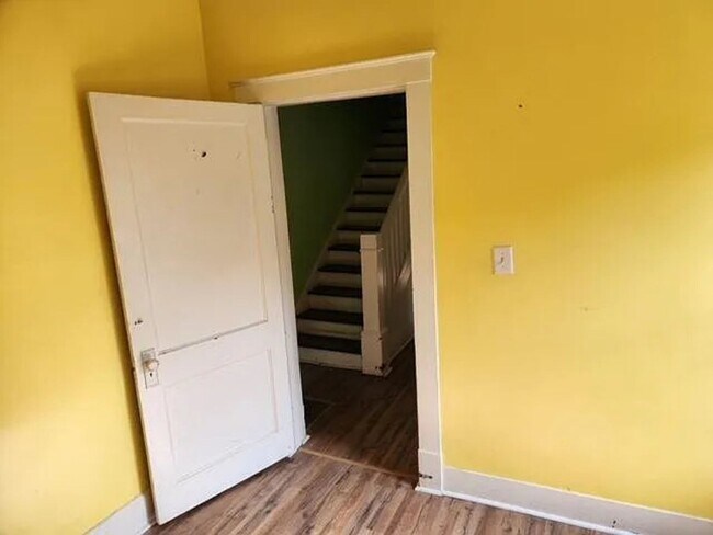 Foto del edificio - 209 Laurel St