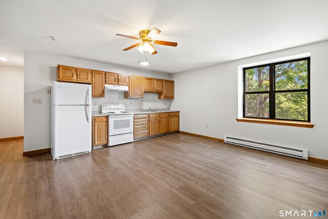 Foto del edificio - 180 N Cherry St