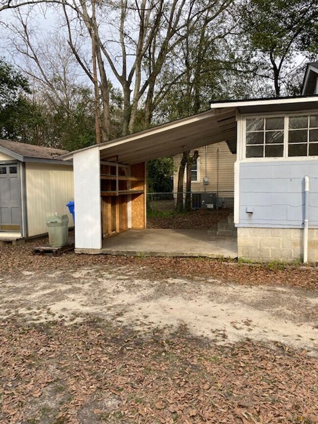 Foto del edificio - A QUIET LITTLE HOME IN NORTH COLUMBUS