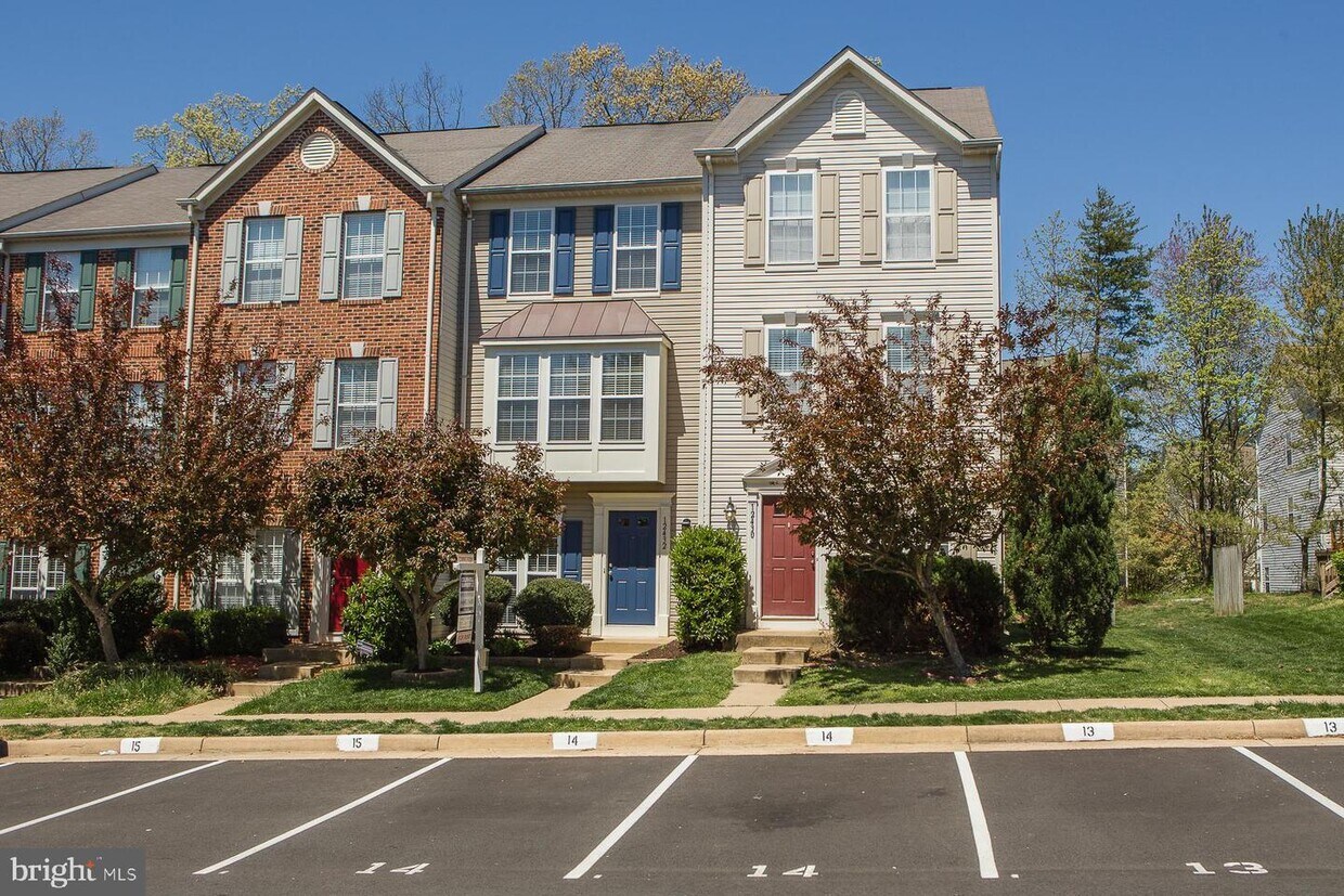 Primary Photo - 12432 Selkirk Cir