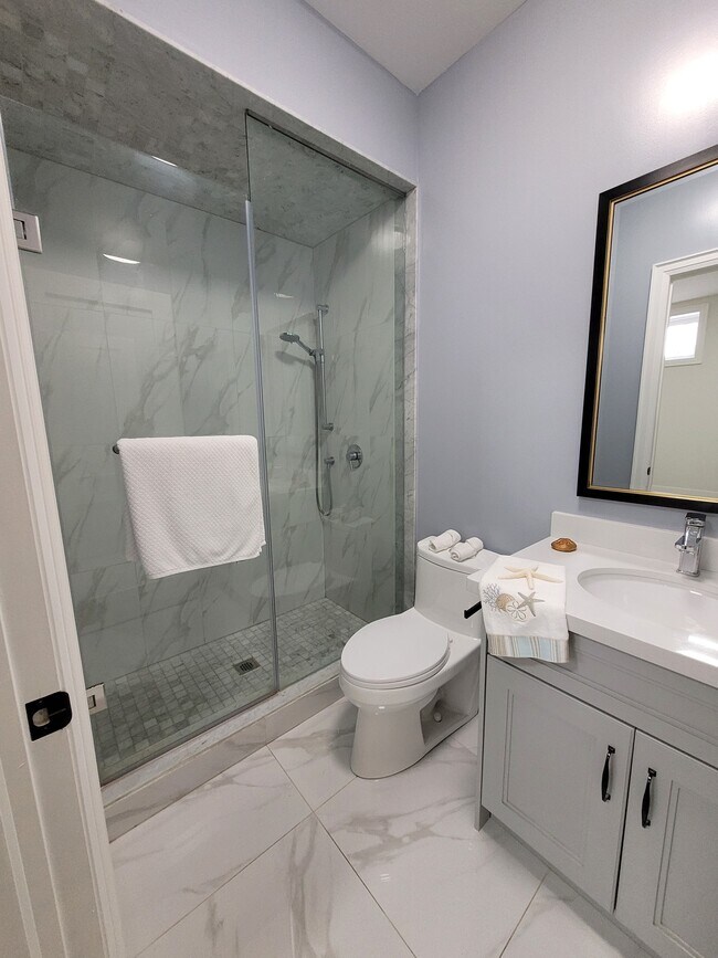 82 Nipigon Av Unit Lower, Toronto, ON M2M 2W2 Apartments 82 Nipigon