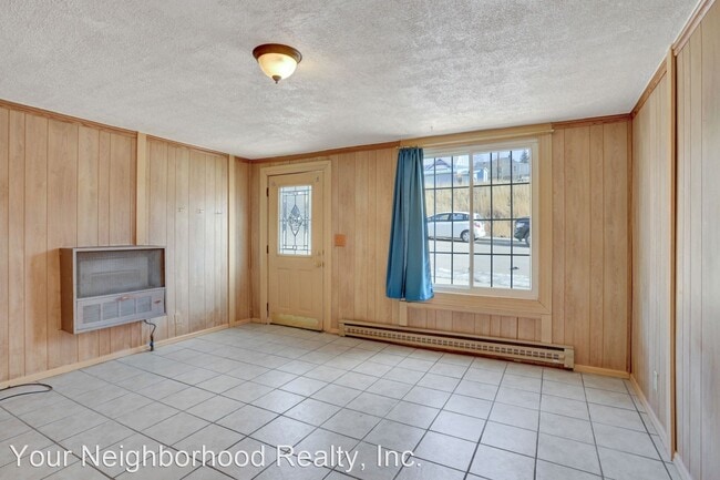 Building Photo - 2 br, 1 bath House - 213 N Second St