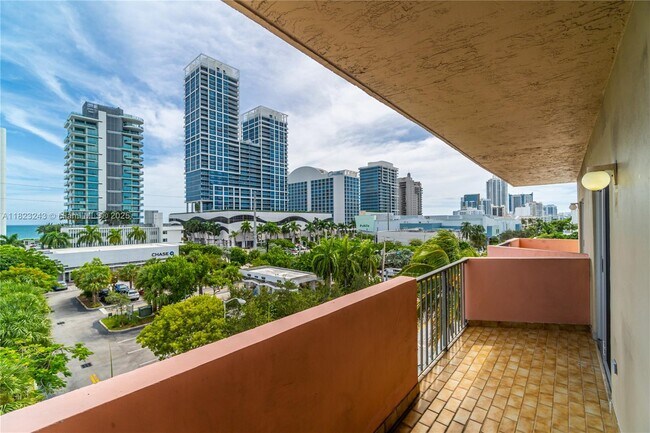 Foto del edificio - 6920 Harding Ave