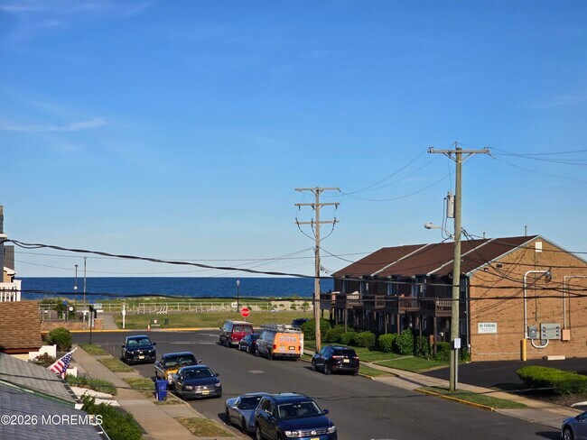 Foto del edificio - 112.5 McCabe Ave