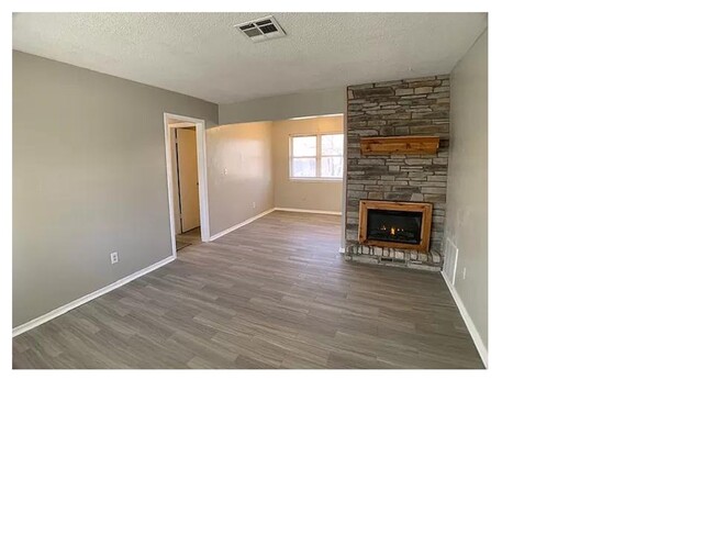 Building Photo - 3 Bed Moore home