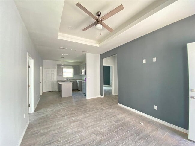 Building Photo - 2804 Rosemary Dr