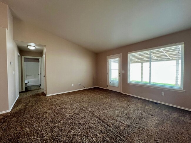 Building Photo - 1006 S 91st Ave