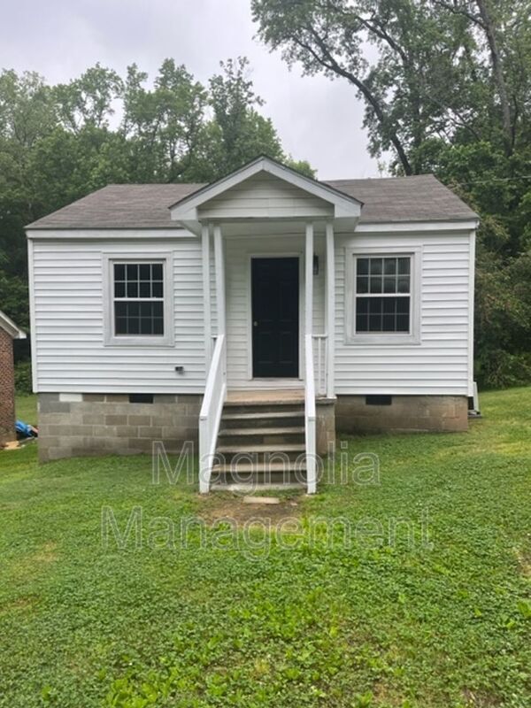 Foto principal - 490 Merriman St