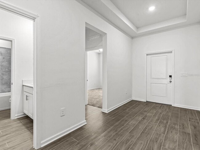 Building Photo - 2952 Armstrong Ave