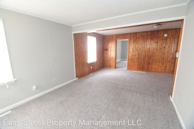 Building Photo - 2 br, 1 bath House - 3823 4th Ave
