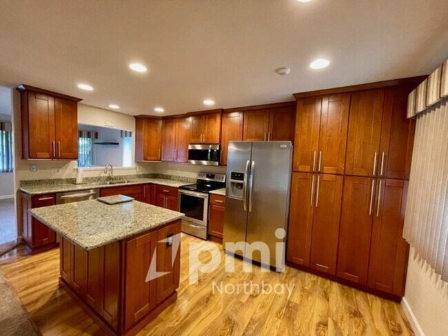 Foto del edificio - 767 Cement Hill Rd