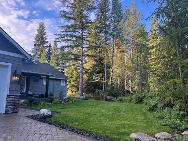 Foto del edificio - 301 Sandy Ridge Rd