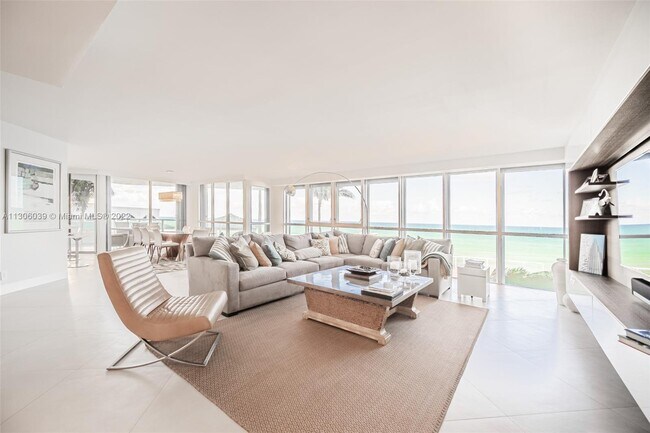 Building Photo - 16485 Collins Ave