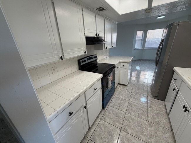 Foto del edificio - 1411 SE Hillcrest Ave