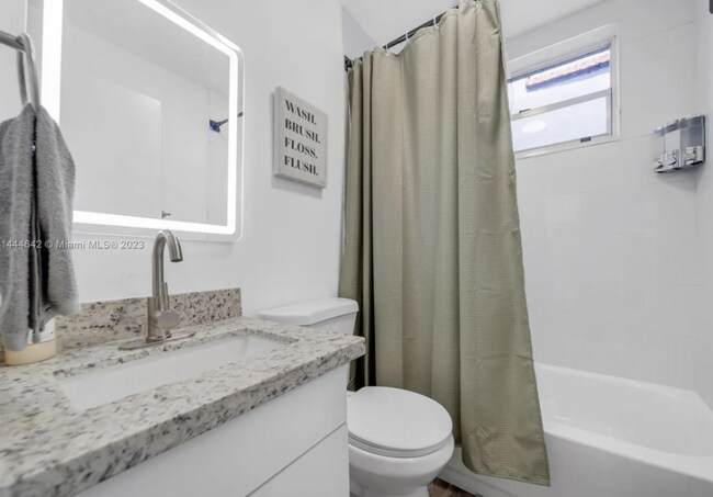 Foto del edificio - 1029 SW 5th St