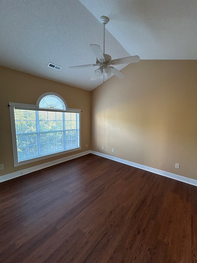 Building Photo - 4655 Wild Iris Dr
