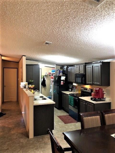 Building Photo - 23873 Carpenter Bee Dr