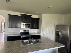 Building Photo - 8629 Cobblestone Dr