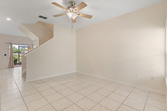 Foto del edificio - Spacious 3-Bedroom Condo Retreat in Bradenton – Your Perfect Home Awaits!