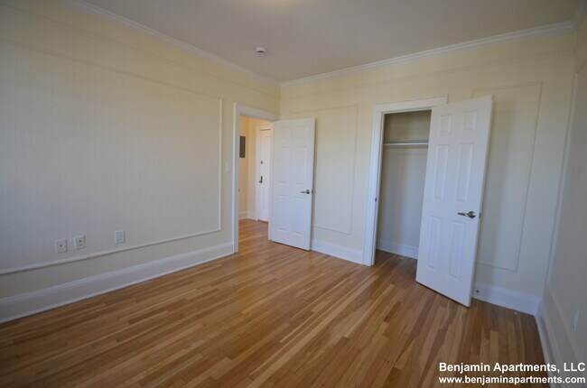 Building Photo - 100 Kilsyth Rd