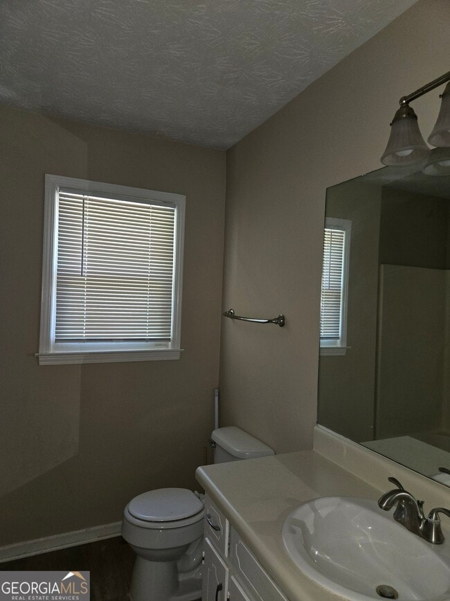 Building Photo - 3080 Robie Ln