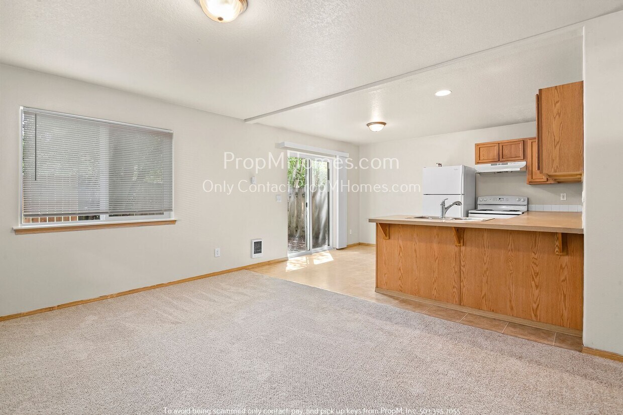 Foto principal - Spacious 4-Bedroom Home in SE Portland’s P...