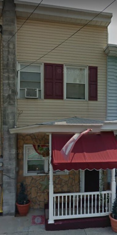 Building Photo - 804 N 3rd St