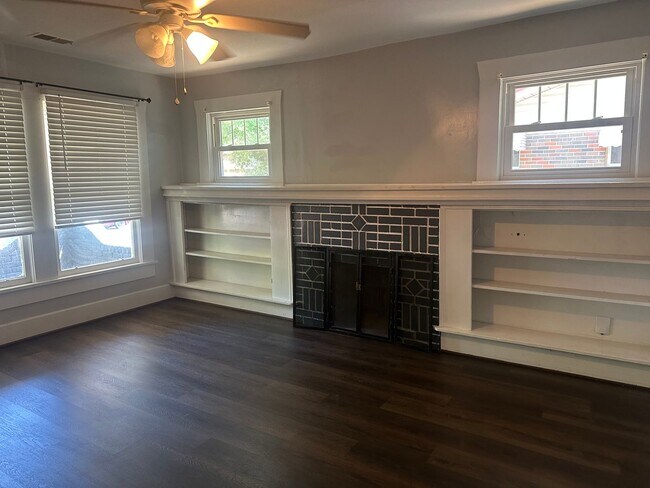 Foto del edificio - Home for Rent in East Lake Area