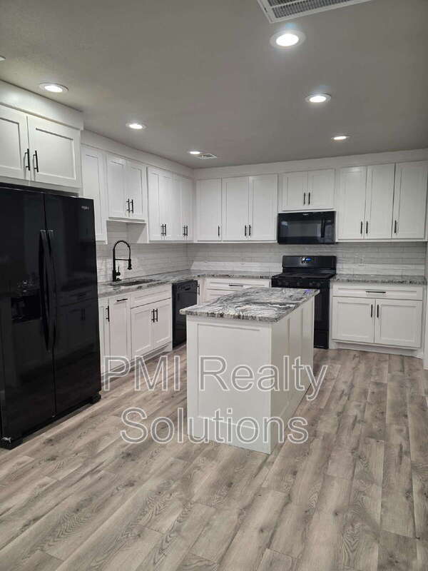 Foto del edificio - 3947 W 8th St