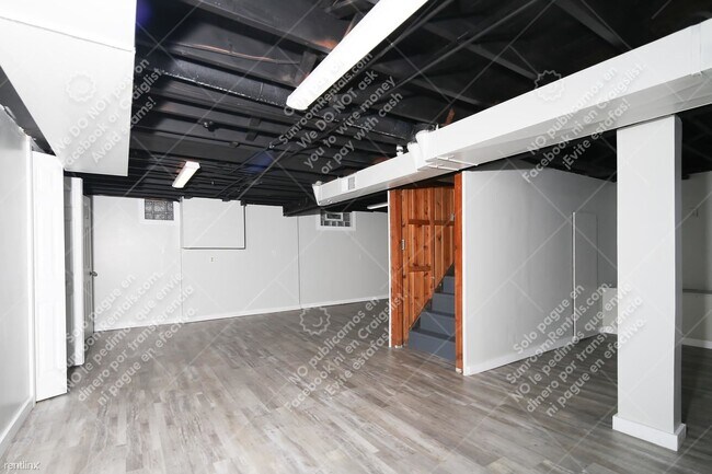 Building Photo - 2 br, 1.5 bath House - 5363 Primrose Ave