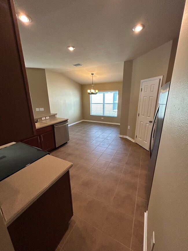 Foto del edificio - 11543 Tangle Creek Blvd