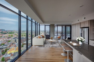 Avalon 555 President photo'