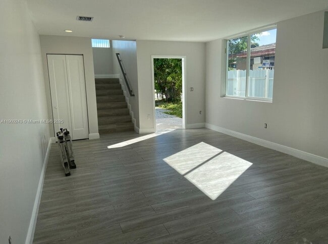 Foto del edificio - 175 E 16th St