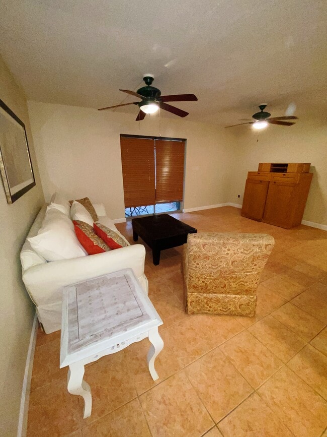 Foto del edificio - 4607 W North B St