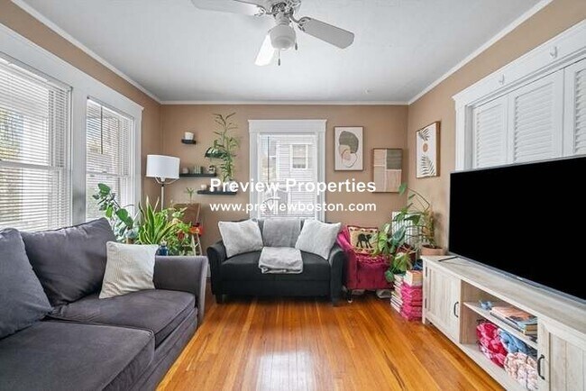 Building Photo - 41 Donnybrook Rd