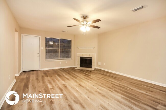 Foto del edificio - 7026 Cheshire Park Rd
