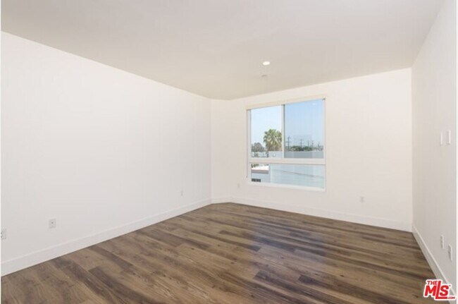 Foto del edificio - 850 Wilcox Ave