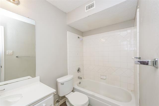 Building Photo - 8440 Cloverglen Ln