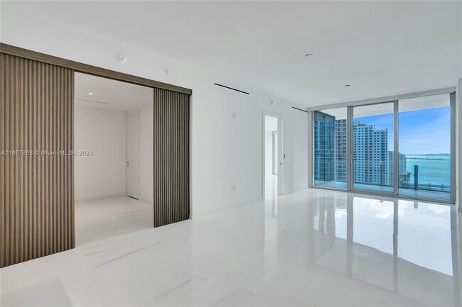 Foto del edificio - 300 Biscayne Blvd Way