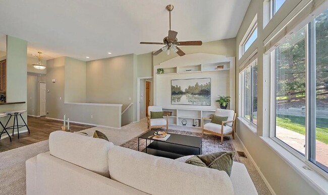 Building Photo - 2817 W 34th St