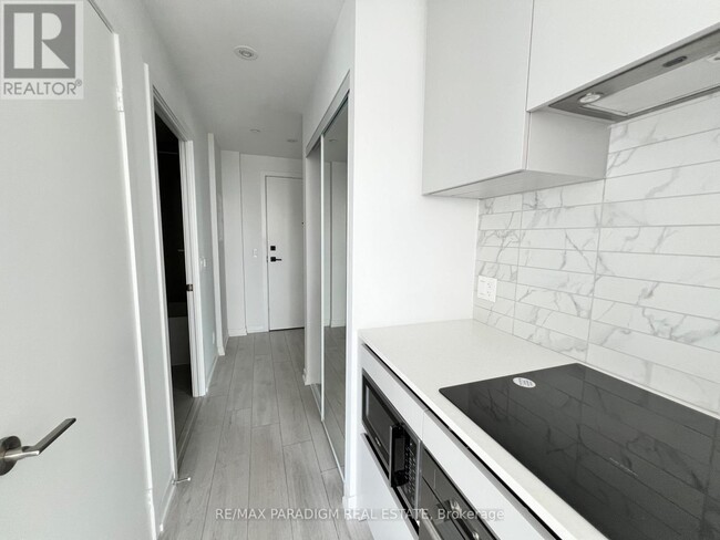 Photo du bâtiment - 55-4955 Mercer St